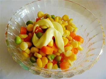 玉米蔬菜沙拉的做法步骤4